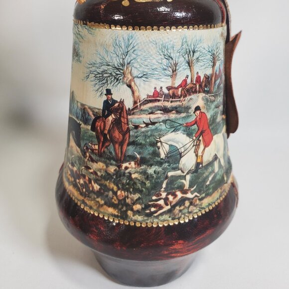 Vintage Eaton Leather-Covered Glass Decanter – Hunting Scene, 12" - Picture 4 of 8